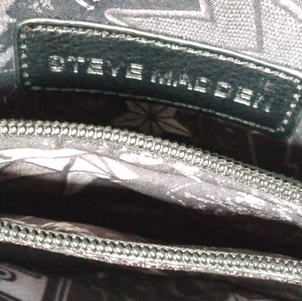 Steve Madden Grey Glitter Steel Chain Crossbody Bag - Picture 7 of 13